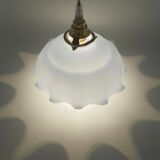 Blue opaline suspension