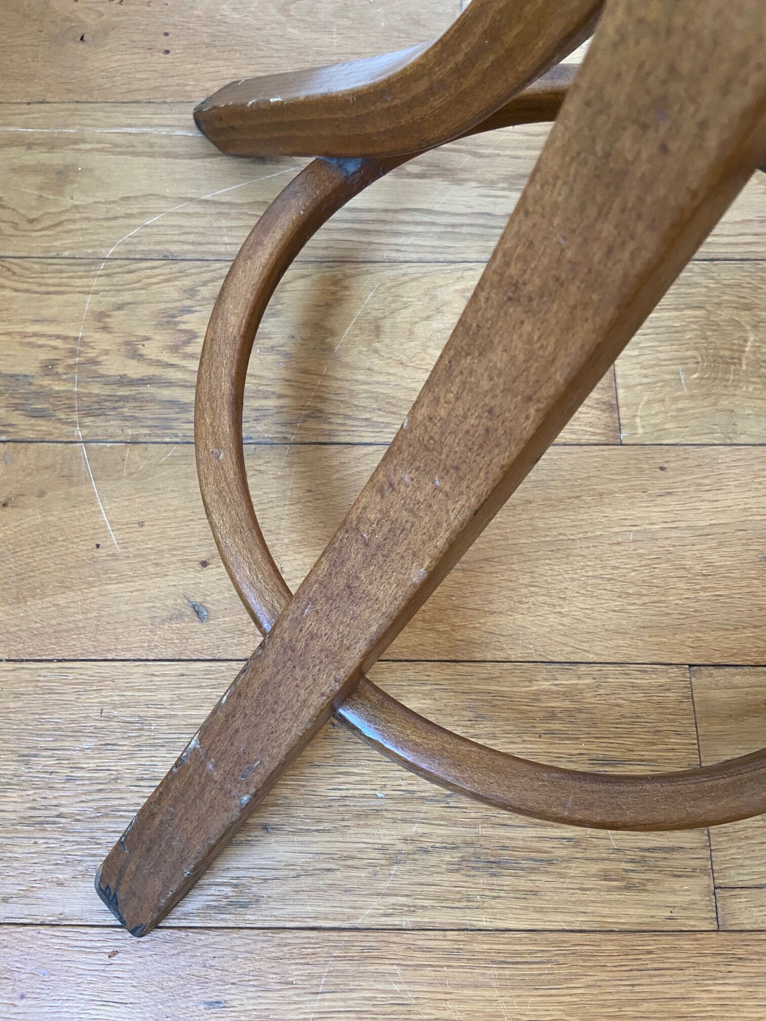 Light wooden parrot coat holder 6 patères