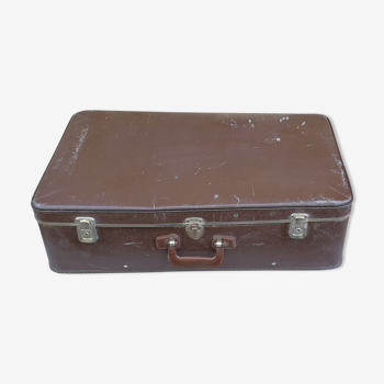 Old suitcase in vintage cardboard 1950 / 60