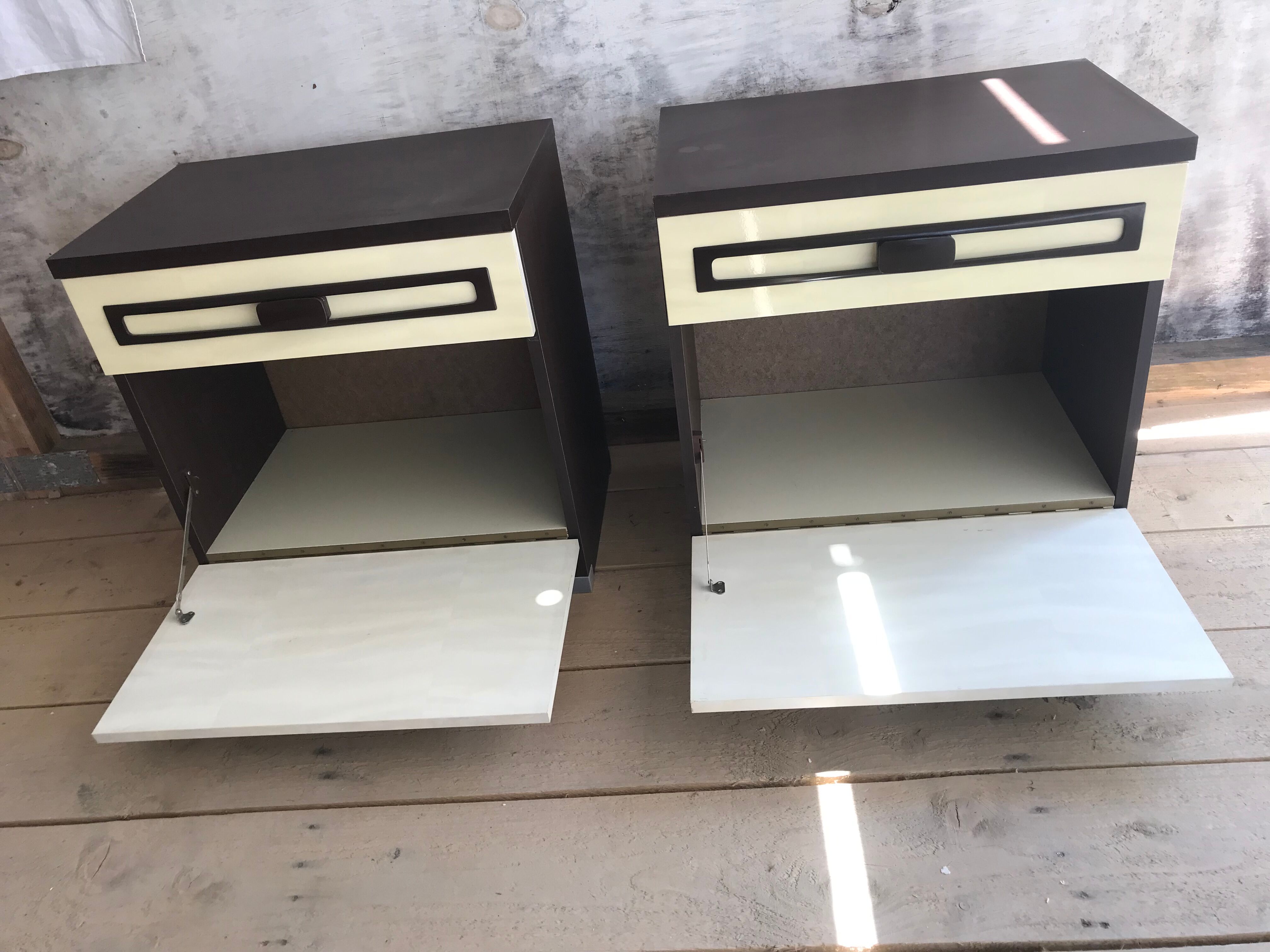 Bedsides pair