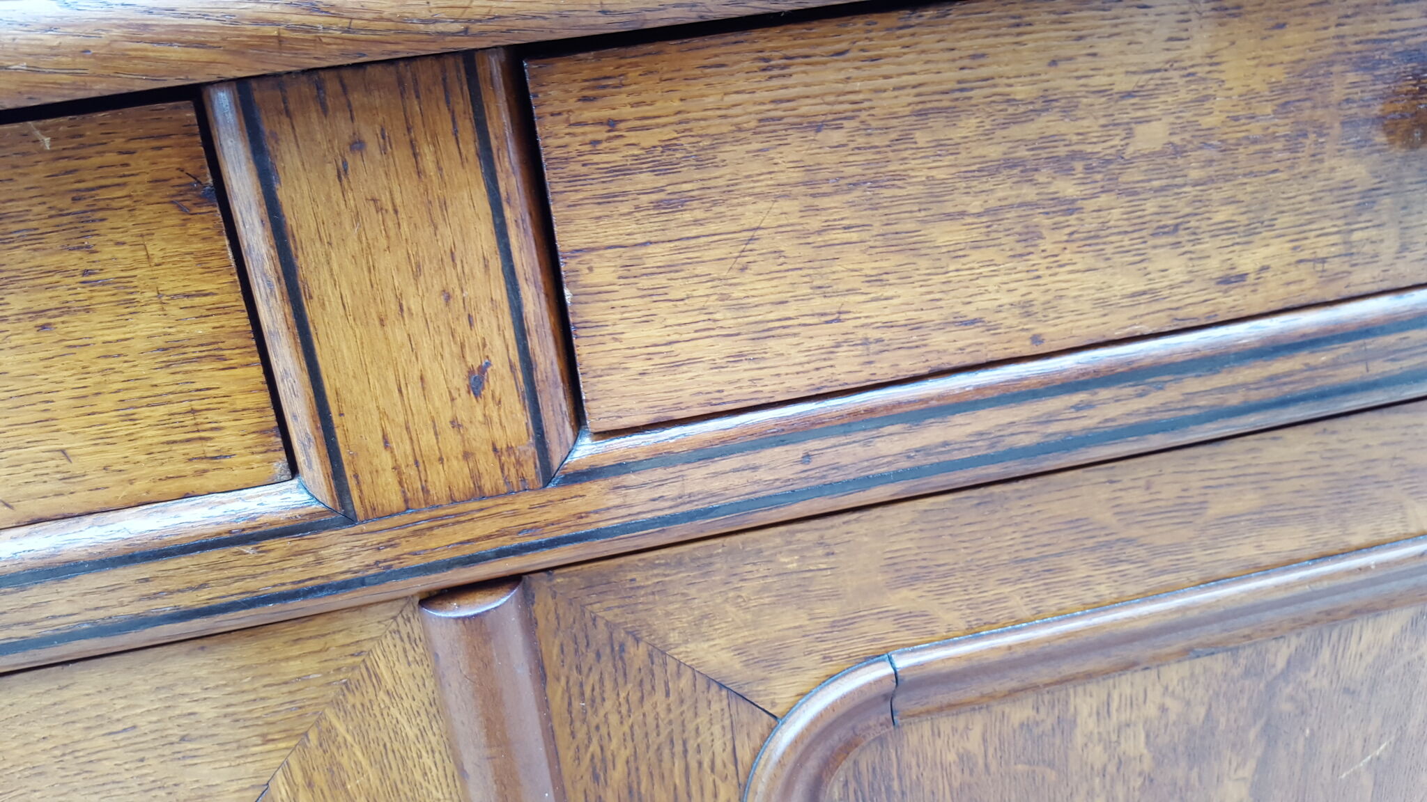 Oak sideboard 2 bodies