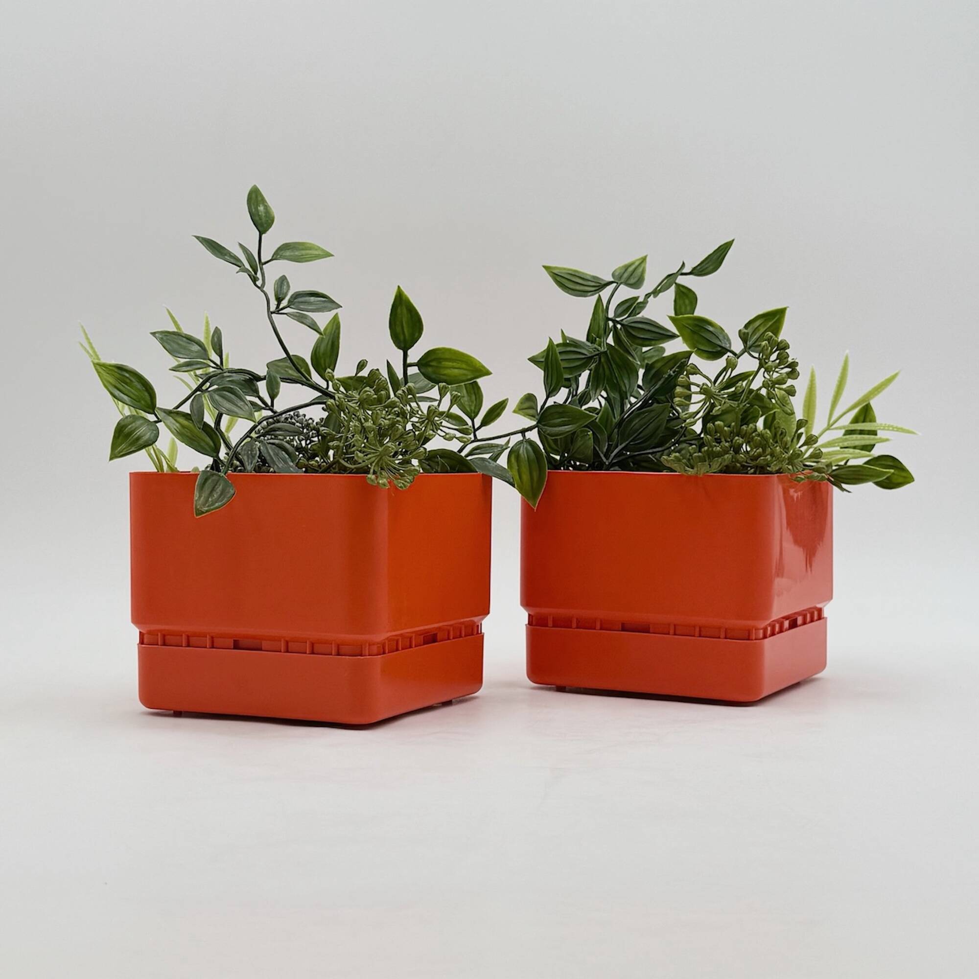 Set of 2 Orange Plastic Planters by Vastill, Italy, 1970s