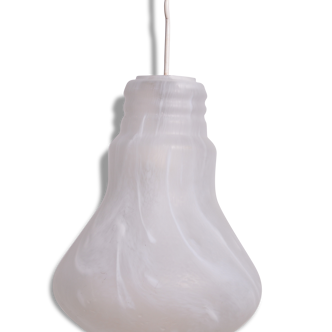 Opaline suspension