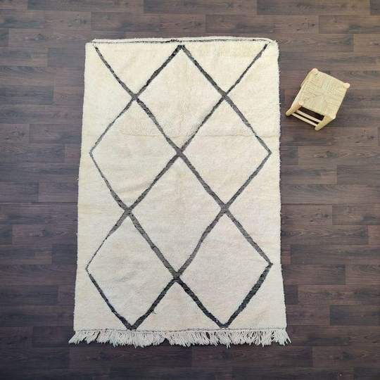 Beni Ouarain Berber rug with engraved patterns 170x255 cm