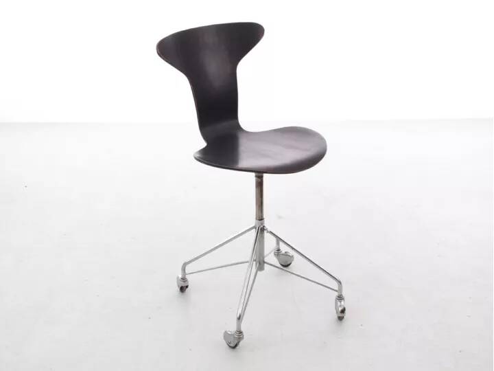 Munkegaard Scandinavian chair on wheels, or Swivel chair.