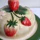 Beurrier vintage en porcelaine décoration fraises