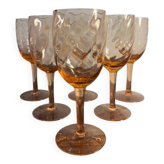 verres à pied couleur rosaline – Style ondulé, très élégants