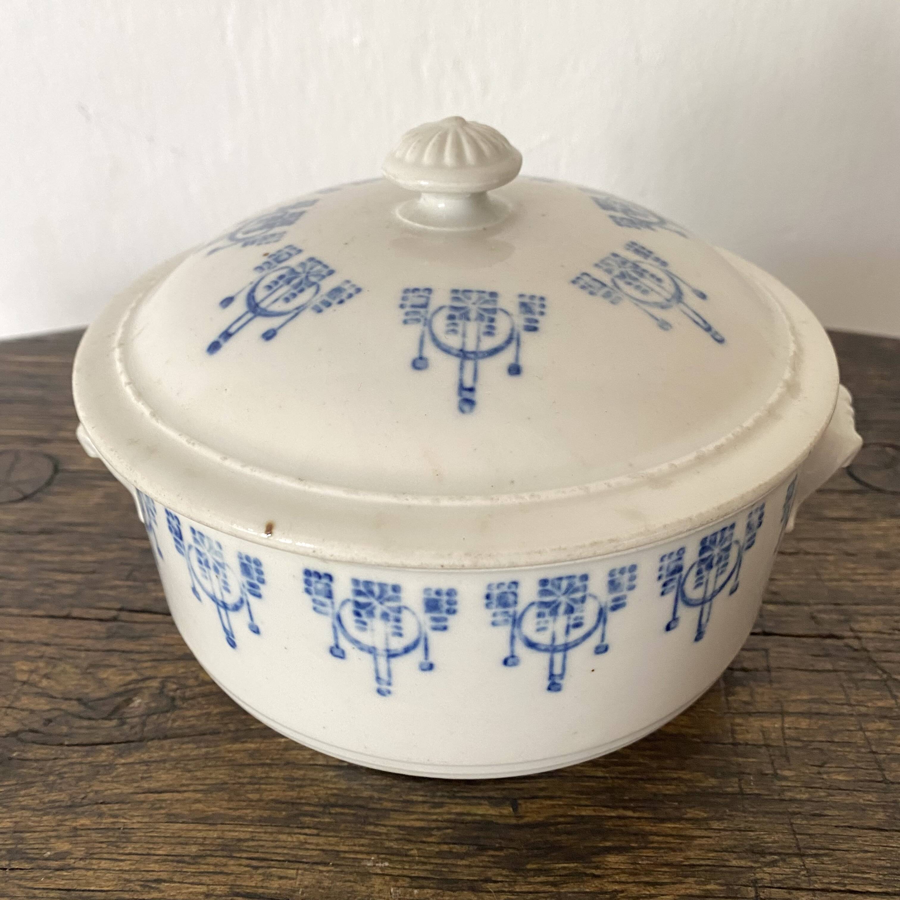 Old Sainte Uze soup tureen
