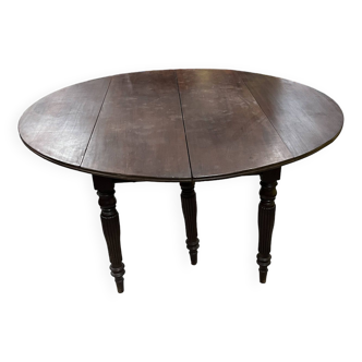 06-legged mahogany table from the Louis Philippe period