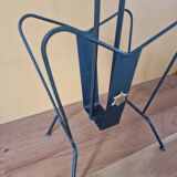 Jacques Adnet (1900-1984) - Black lacquered metal and brass magazine rack
