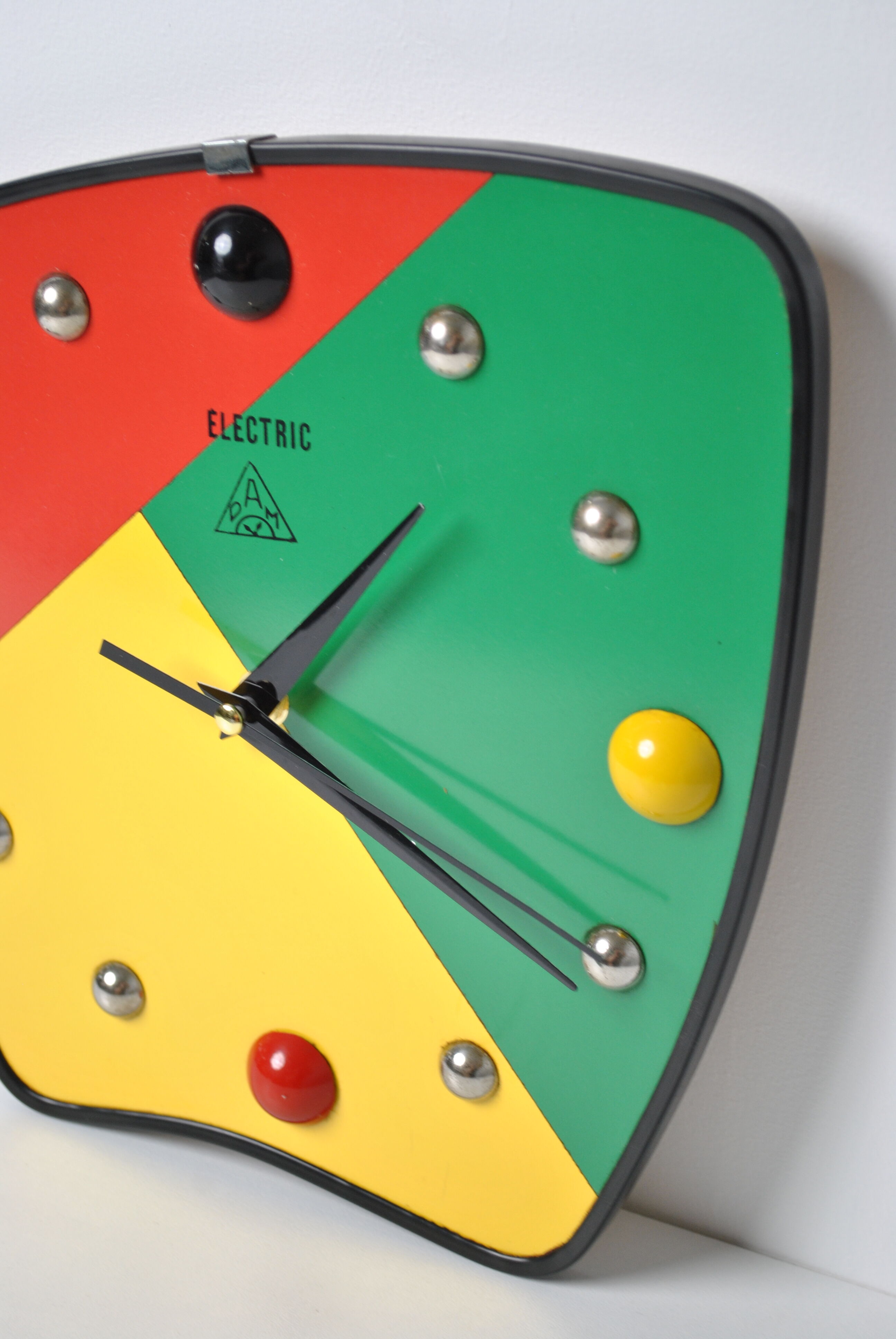 Dam electric clock 1970