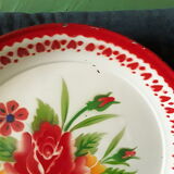 Vintage tray in enamelled sheet metal