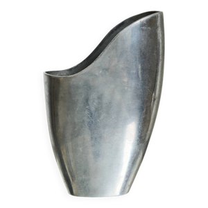Vase en fonte d'aluminium,