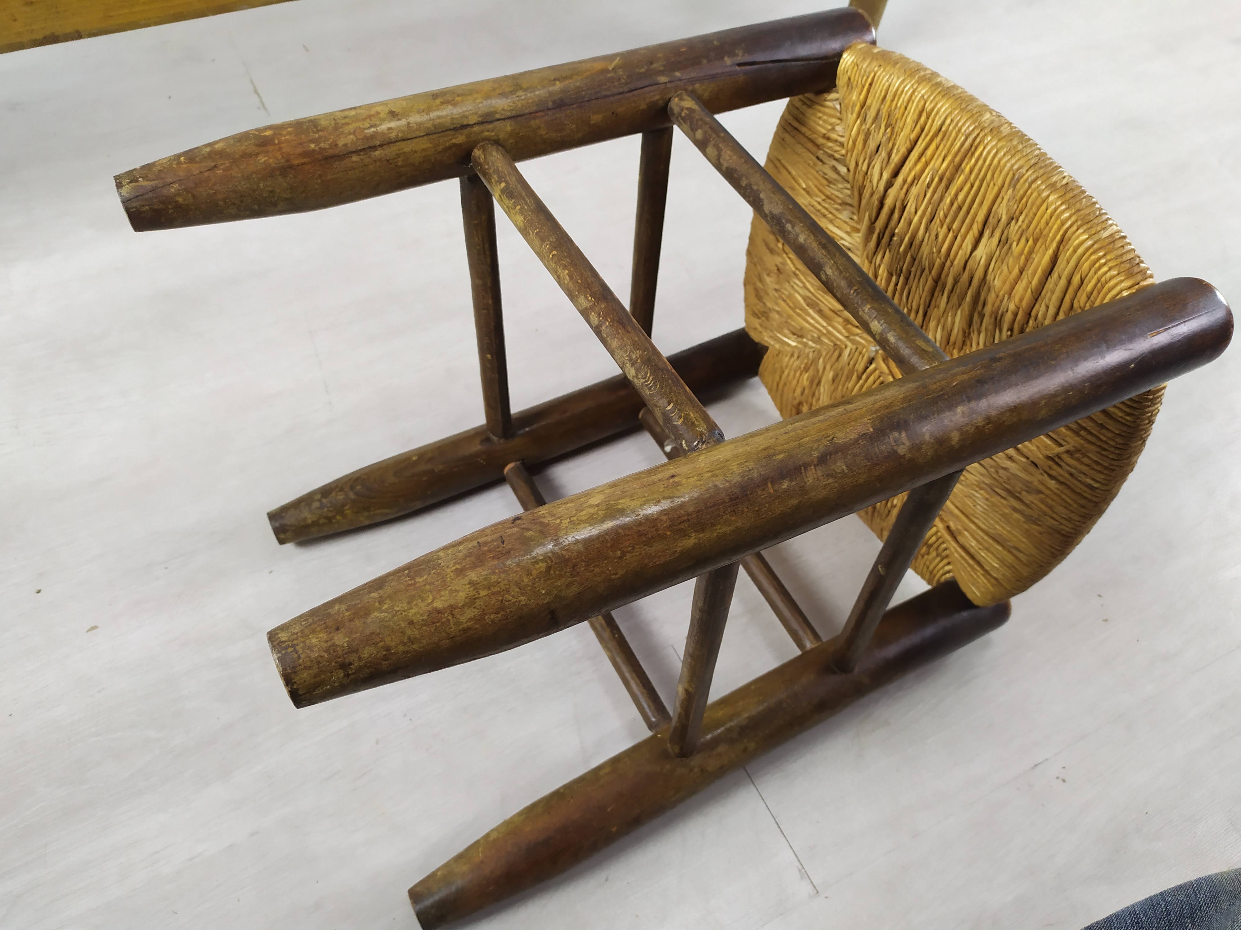 Tabourets et banquette paillé