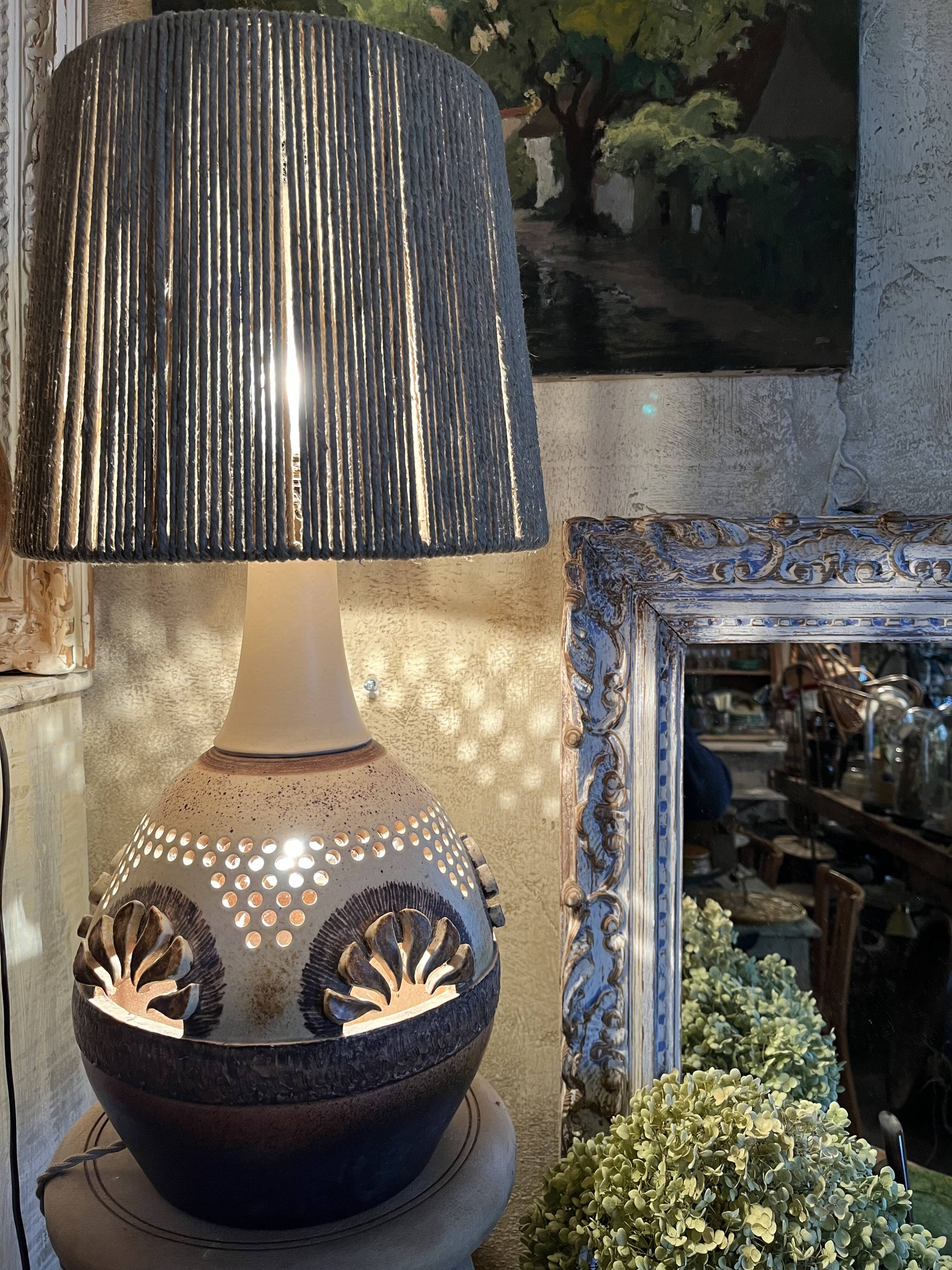 Scandinavian ceramic lamp