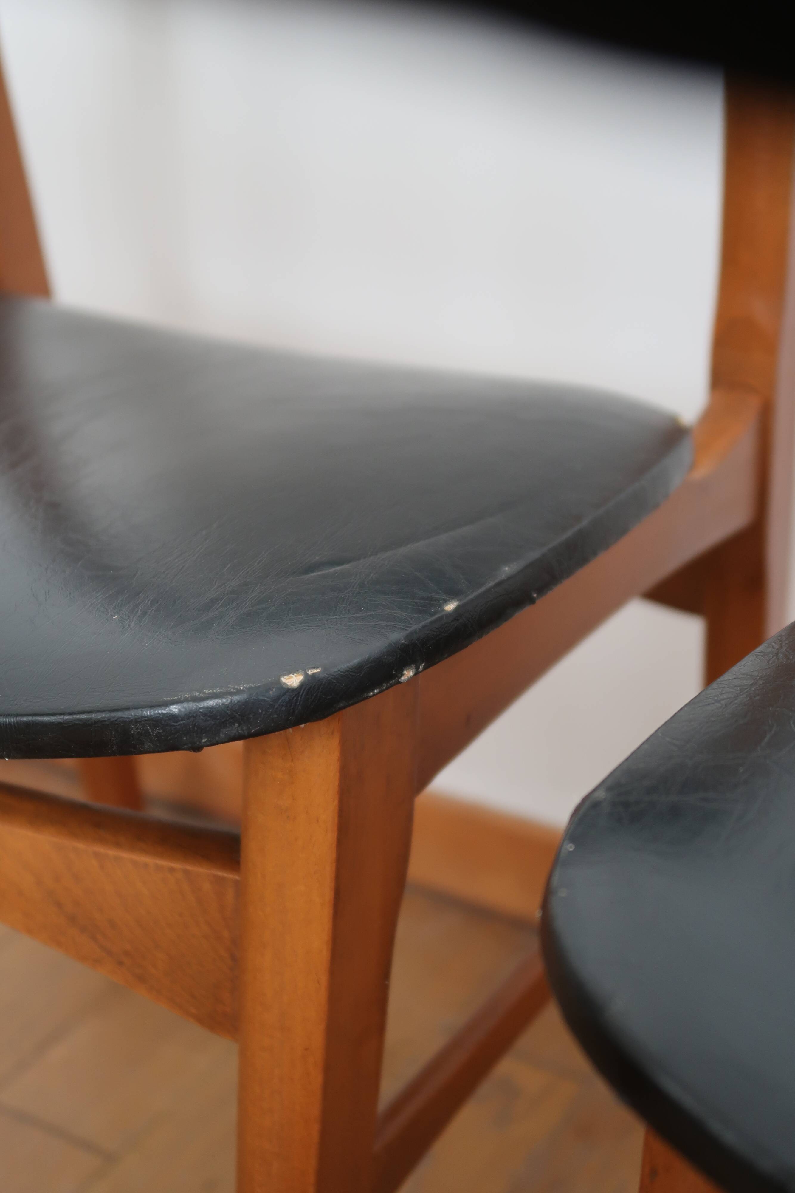 Lot de 6 chaises scandinaves skaï noir