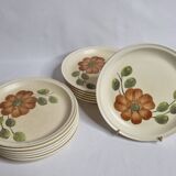 Set of 12 dessert plates decorated with flowers, Revernay art workshop, 20 cm