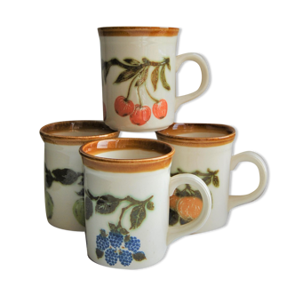 Series of 4 cups fruits Biltons England 70s