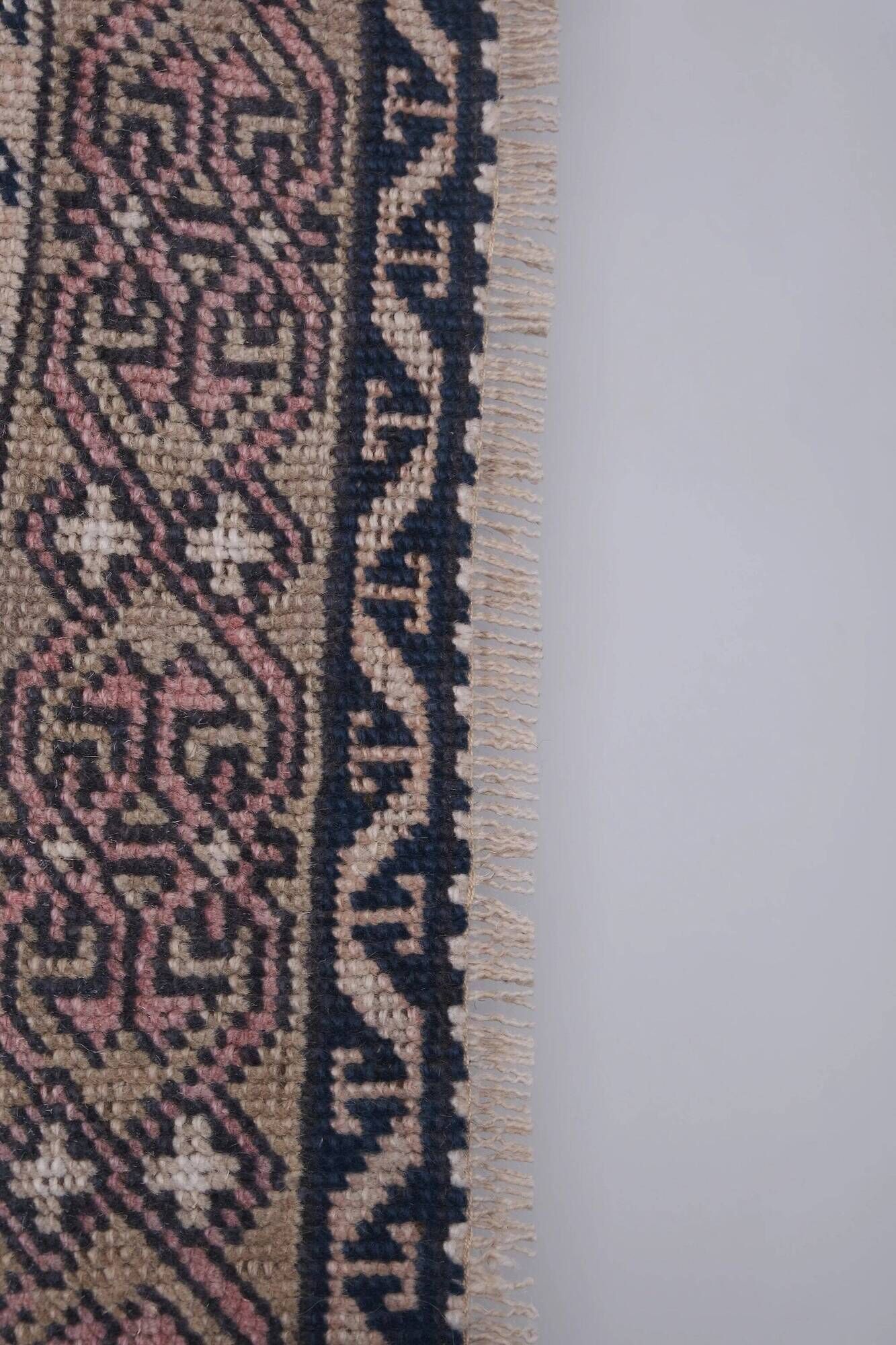 Vintage Turkish handmade rug 123x207 cm