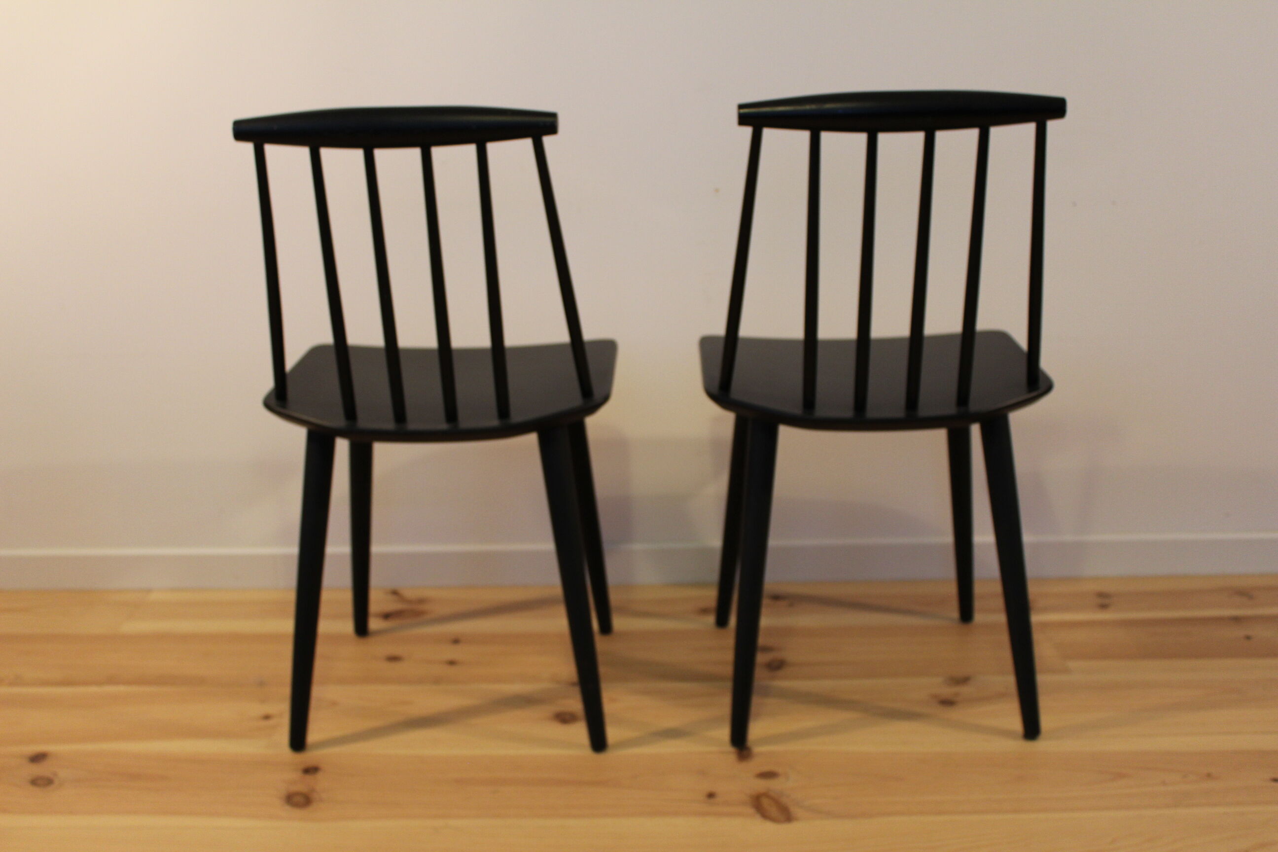 Vintage Scandinavian d77 of Folke Palsson chairs