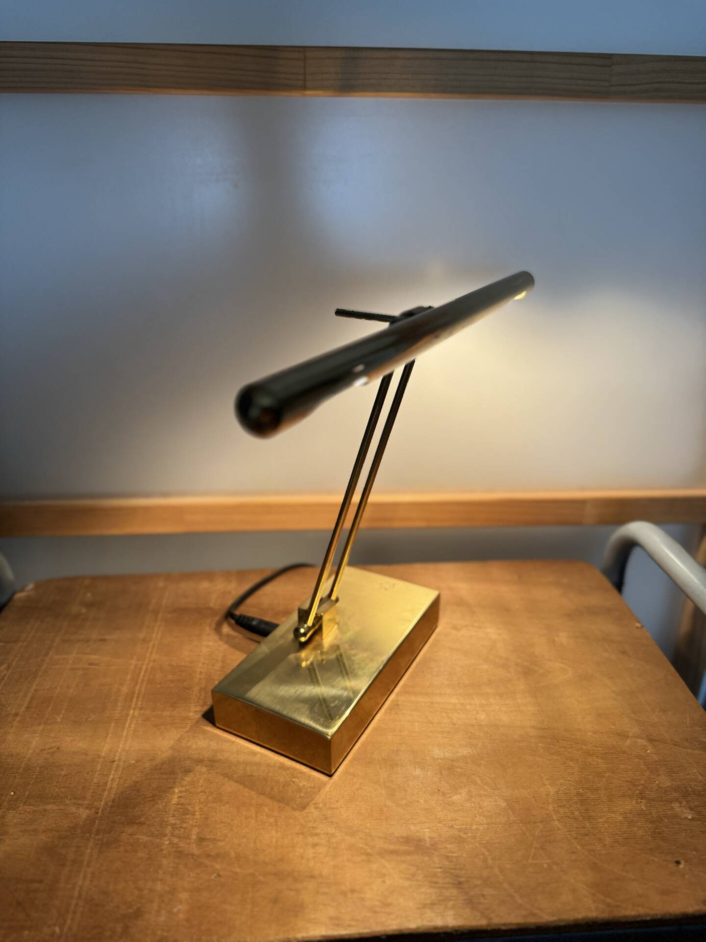 Modernist desk or piano lamp in gilded brass - 1970s/80s