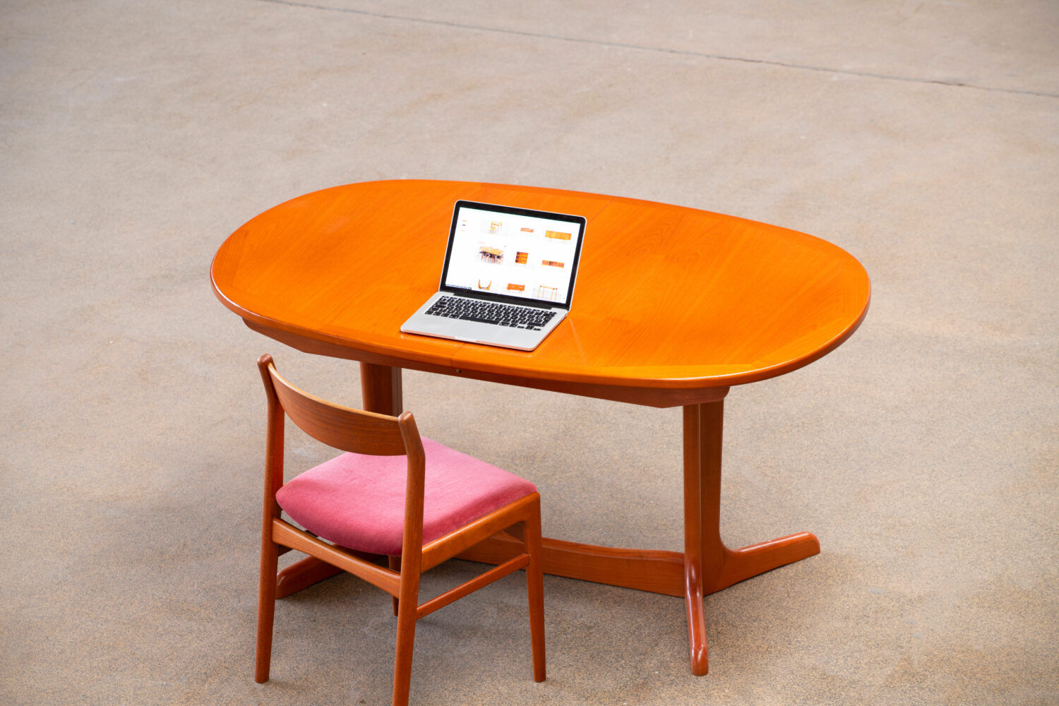 Scandinavian extension table by G-Plan 1960