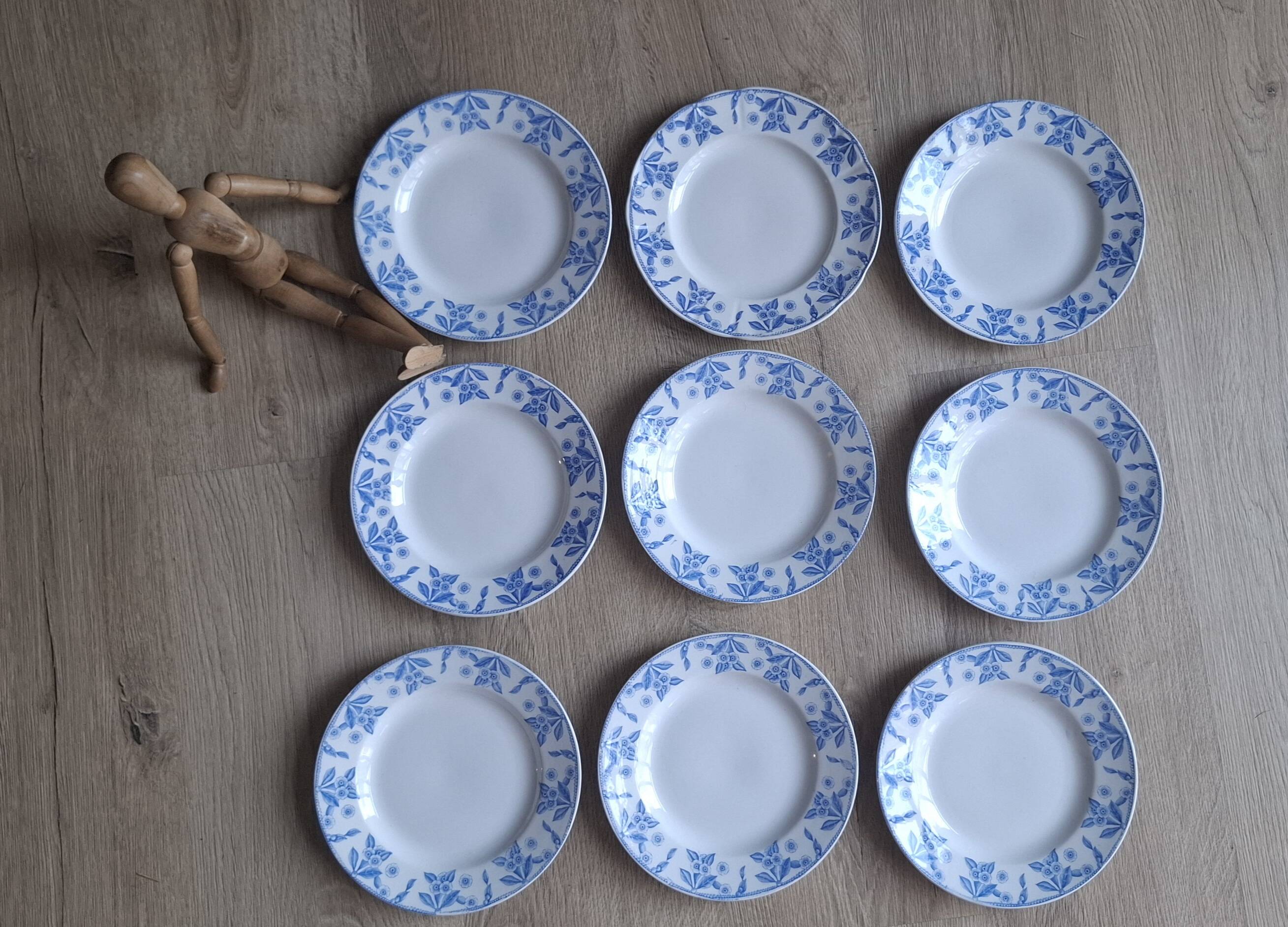 Set of 9 Dux Boch blue dessert plates, 1960