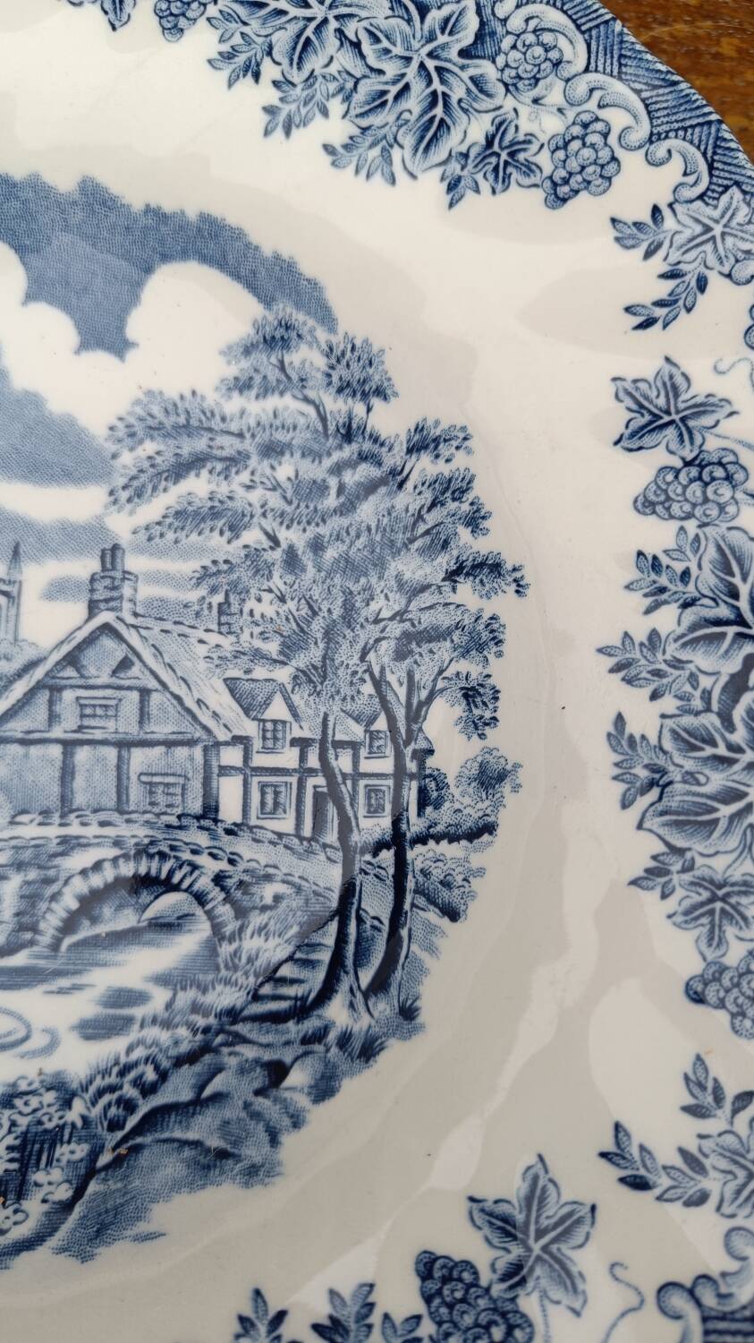 Churchill English soup plate