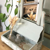 Jewelry box / dressing table