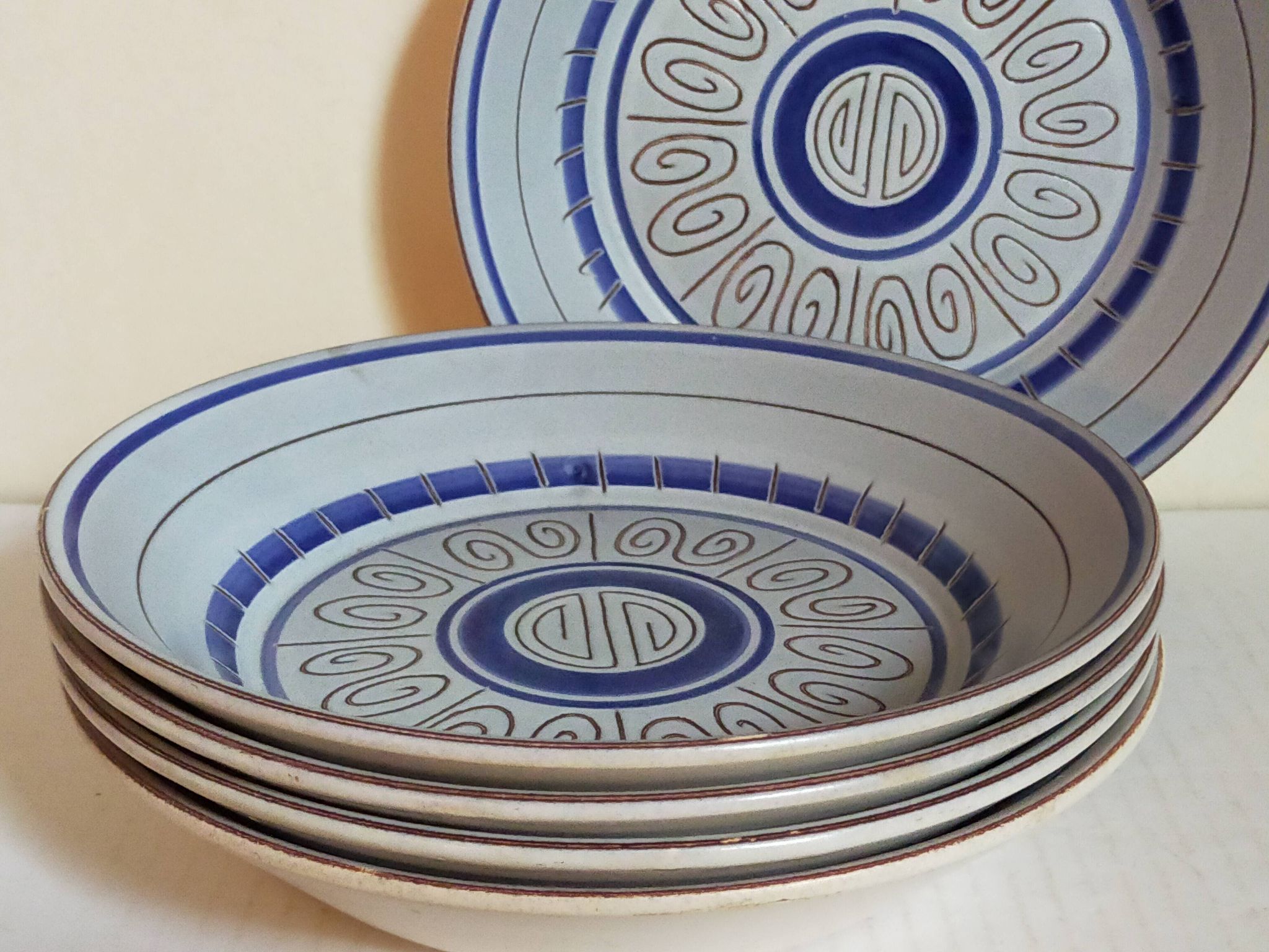 Cinq assiettes creuses céramiques M.B.F.A  PORNIC vintages service Daphné