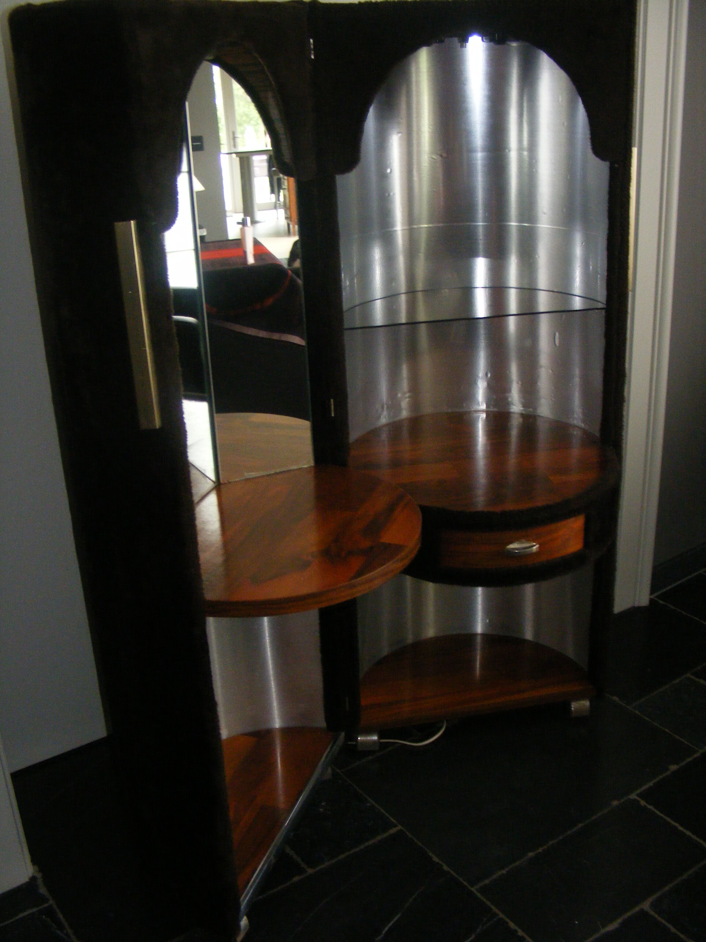 70's moumoutte dressing table, distributed by Roche Bobois