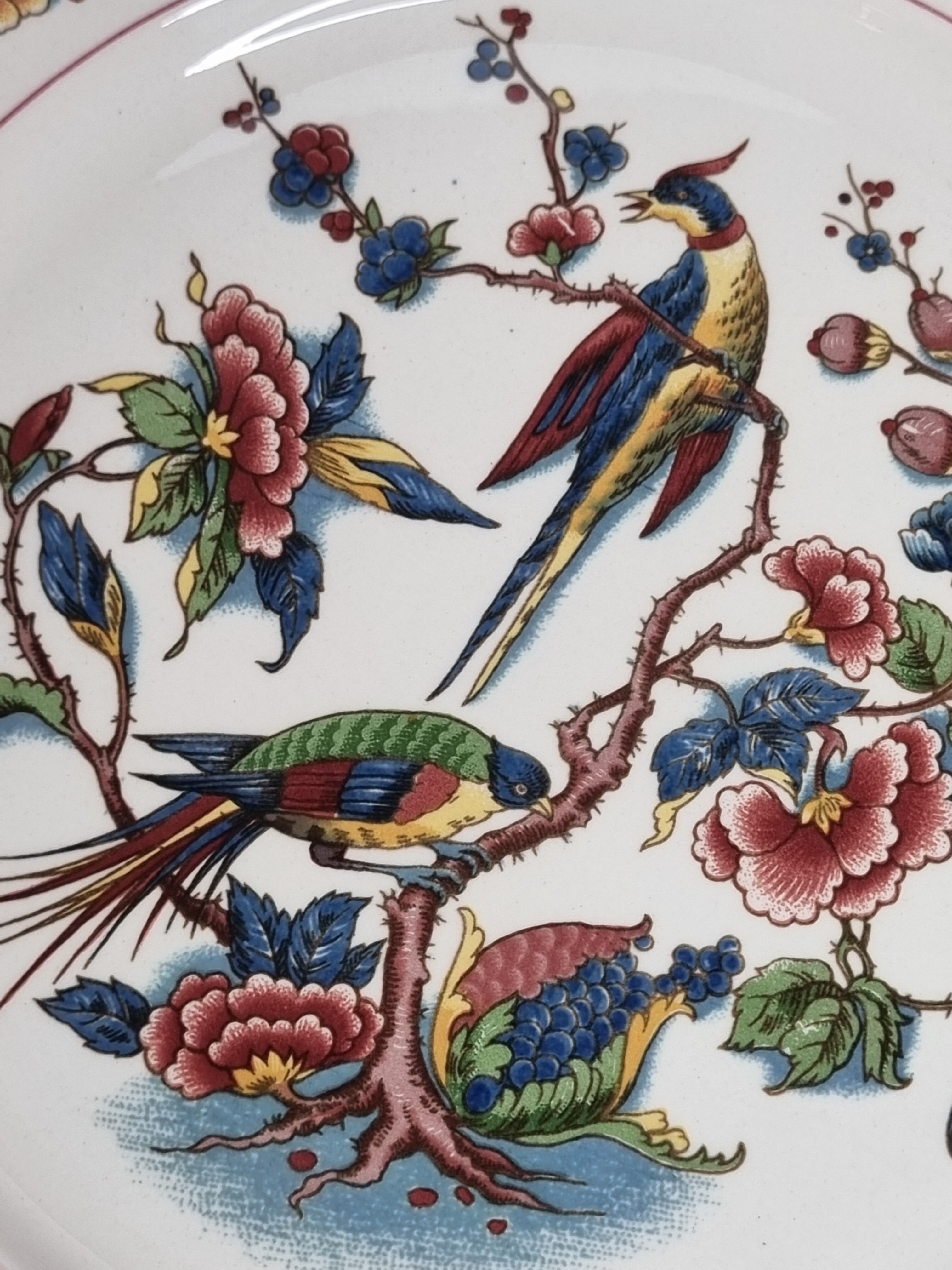 Ensemble de six assiettes Villeroy et Boch, décor Phénix, 26 cm