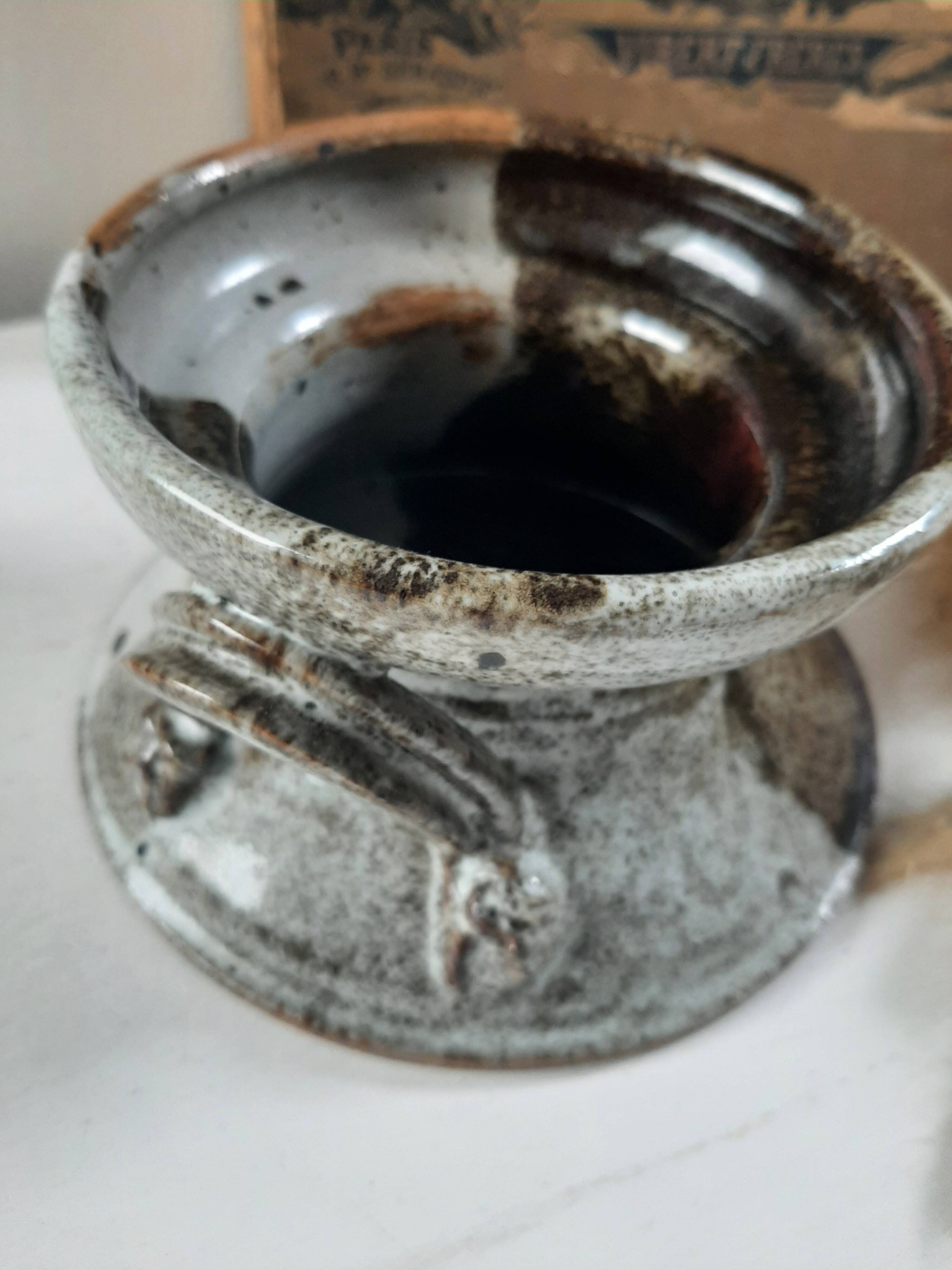 Glazed stoneware catchall