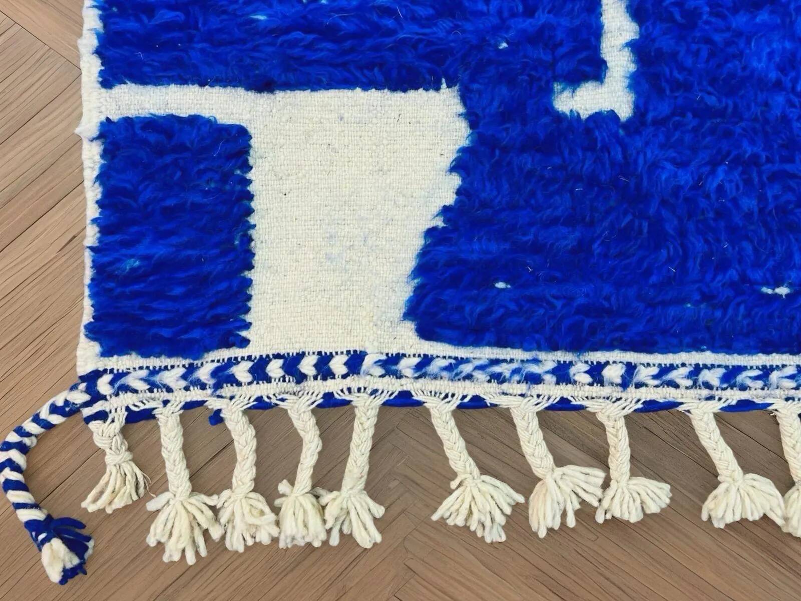 Traditional handmade wool rug 3 x 2 m