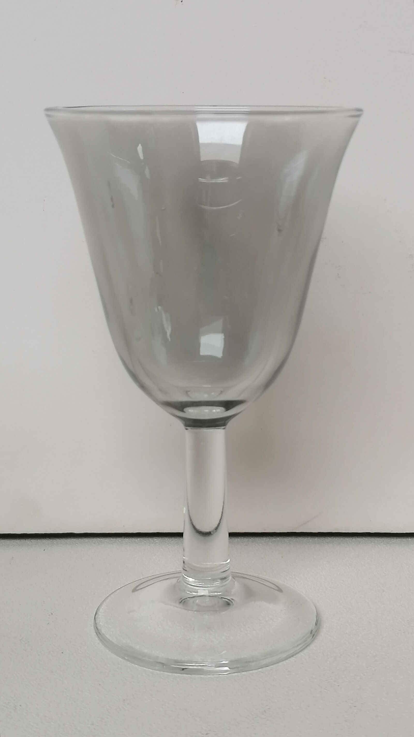 6 iridescent harlequin glasses in port