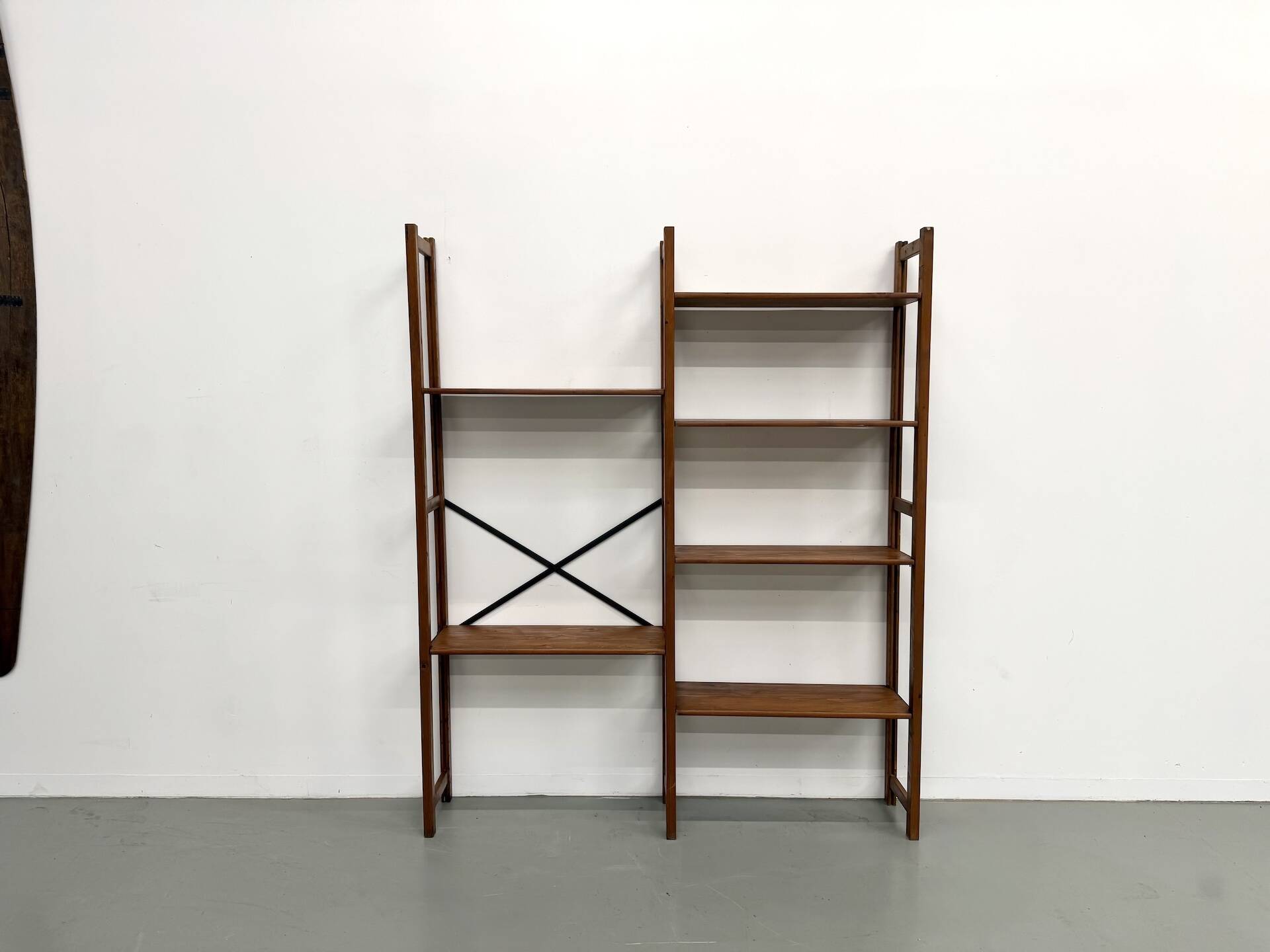 XXL Modernist Library in Solid Pine – 1950s Design – L164 cm