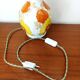 Lampe 1970 aux fleurs et abat-jour cuir sur mesure