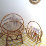 Magazine rack in rattan