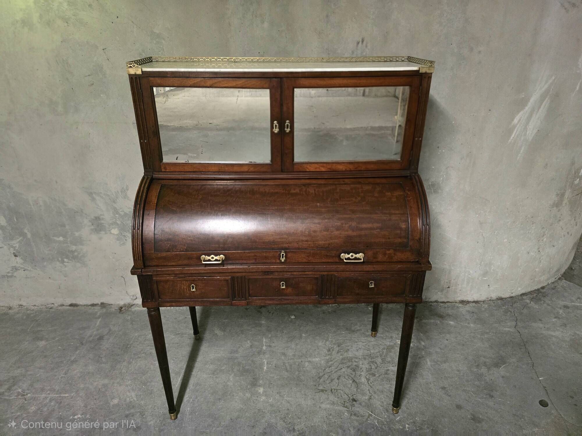 Cylinder desk in mahogany and mahogany veneer, Louis XVI style, 19th century.