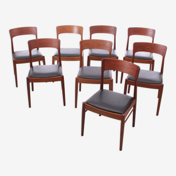 Suite de 8 chaises scandinaves en teck modèle 26
