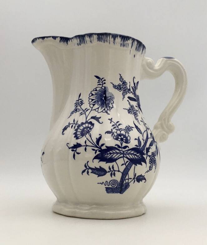 Old earthenware jug from Sarreguemines, Lancaster model