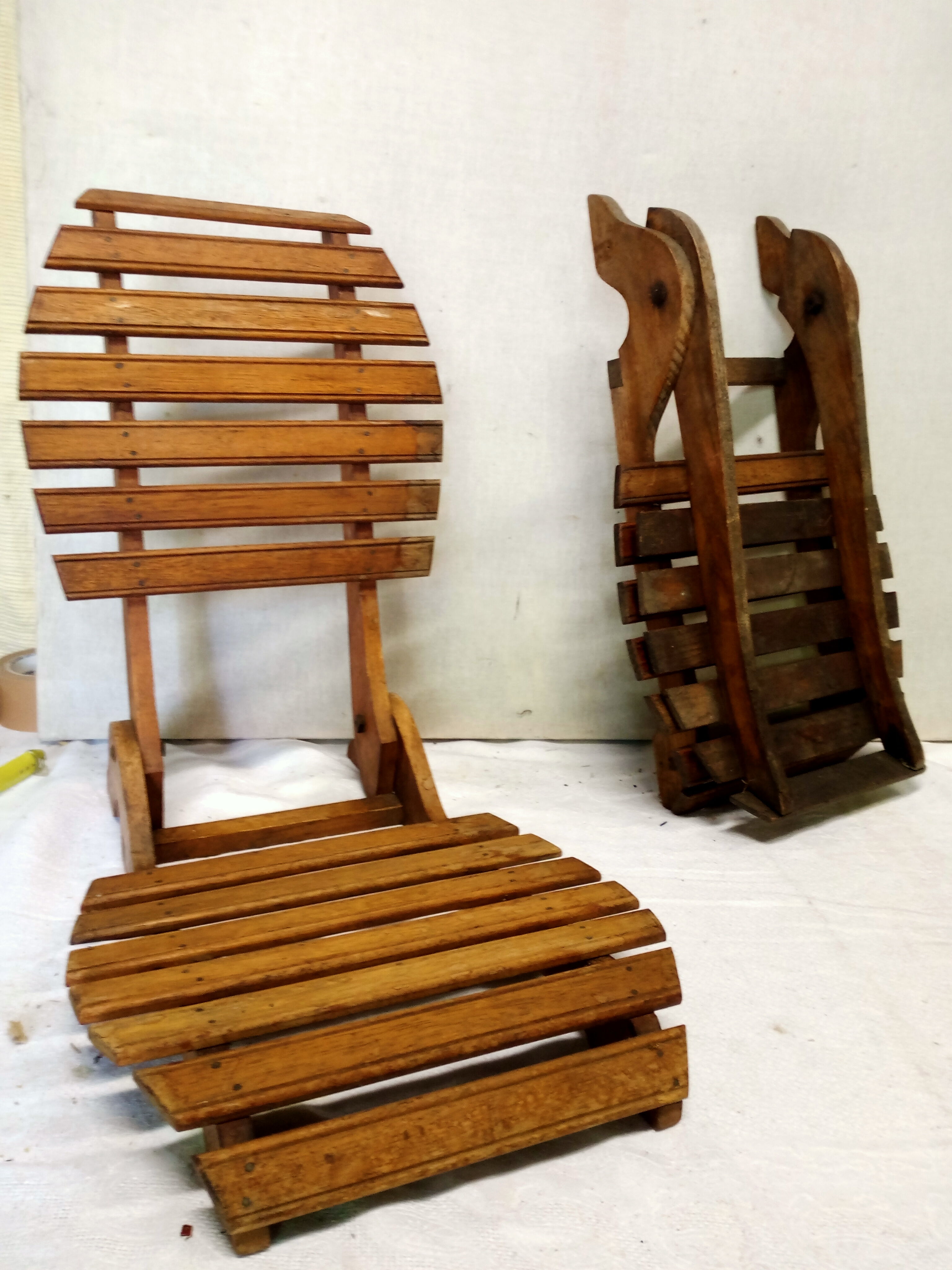 Beach folding chairs