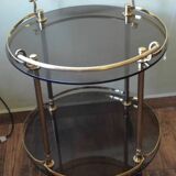 Desserte néoclassique en laiton et et verre fumé, milieu XXème