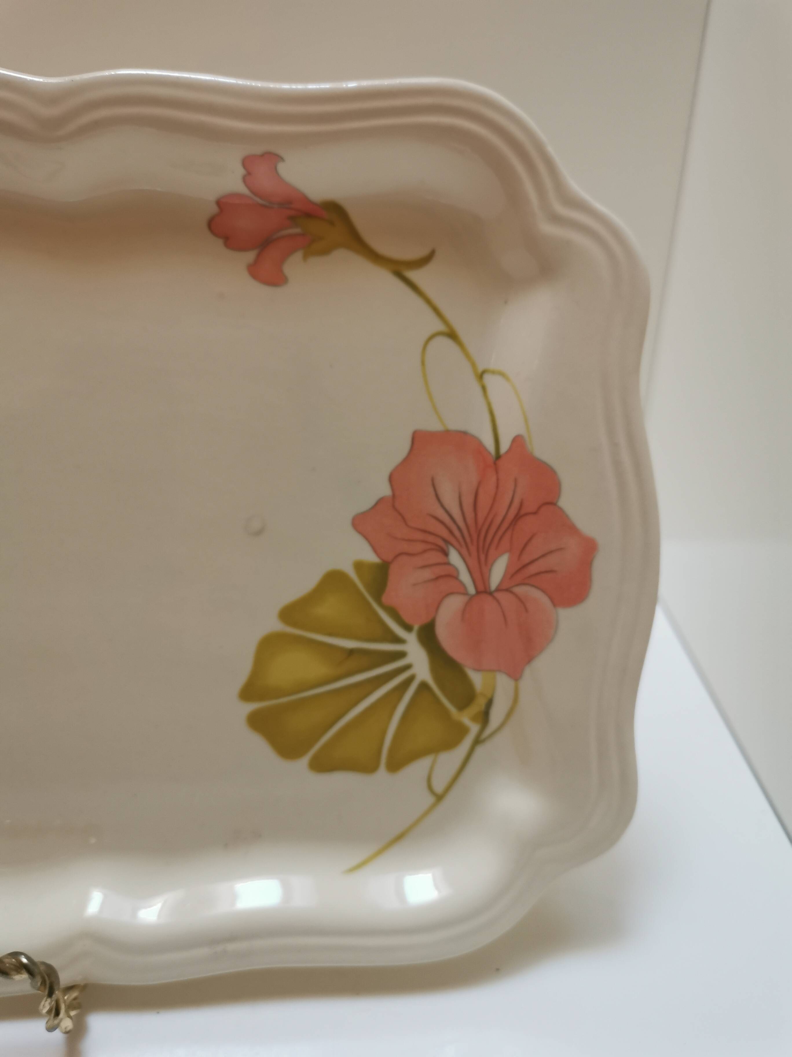 Cake plate