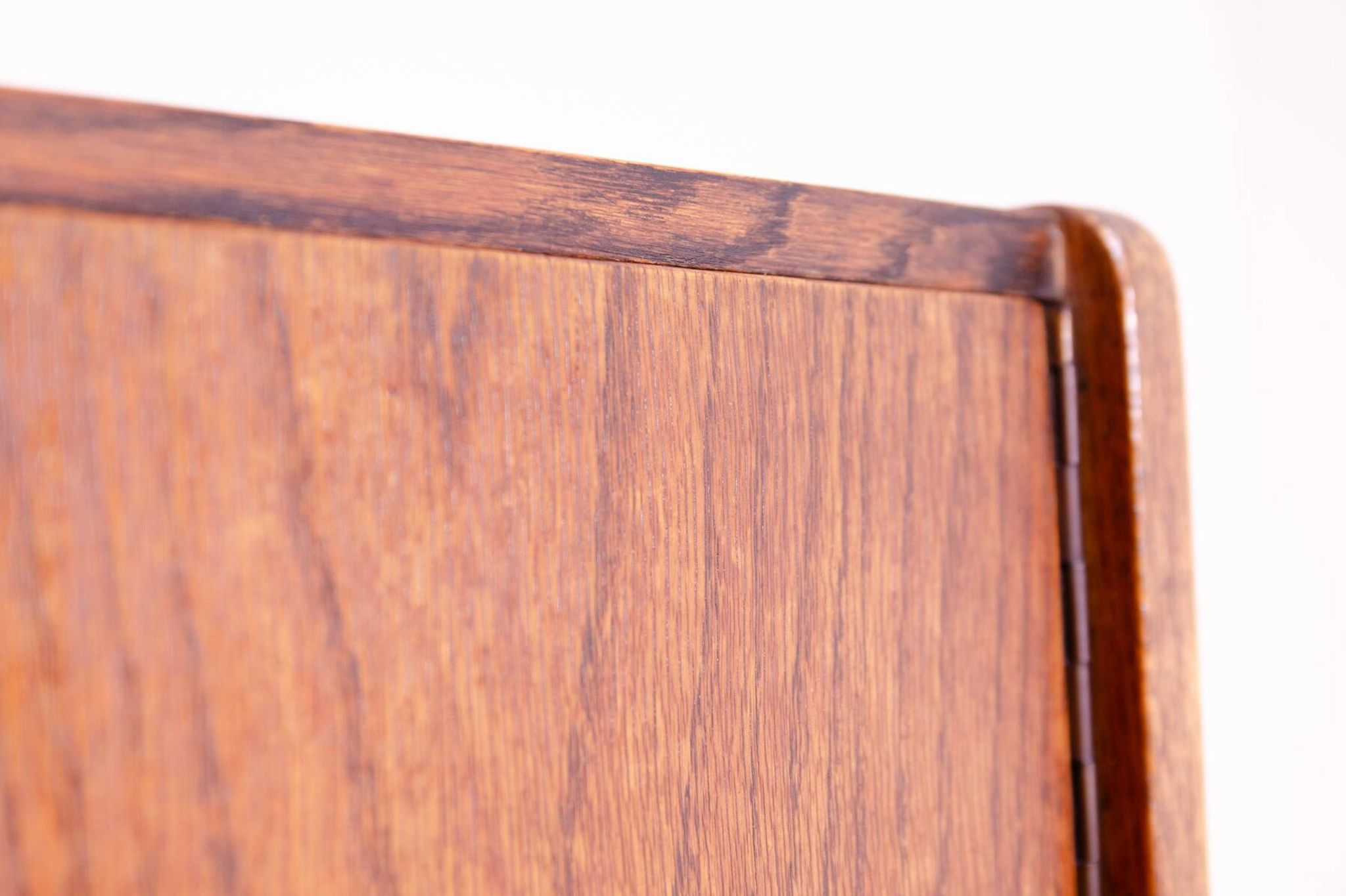 Elegant oak wardrobe U-450 by Jiří Jiroutek for Interiér Praha, 1960´s
