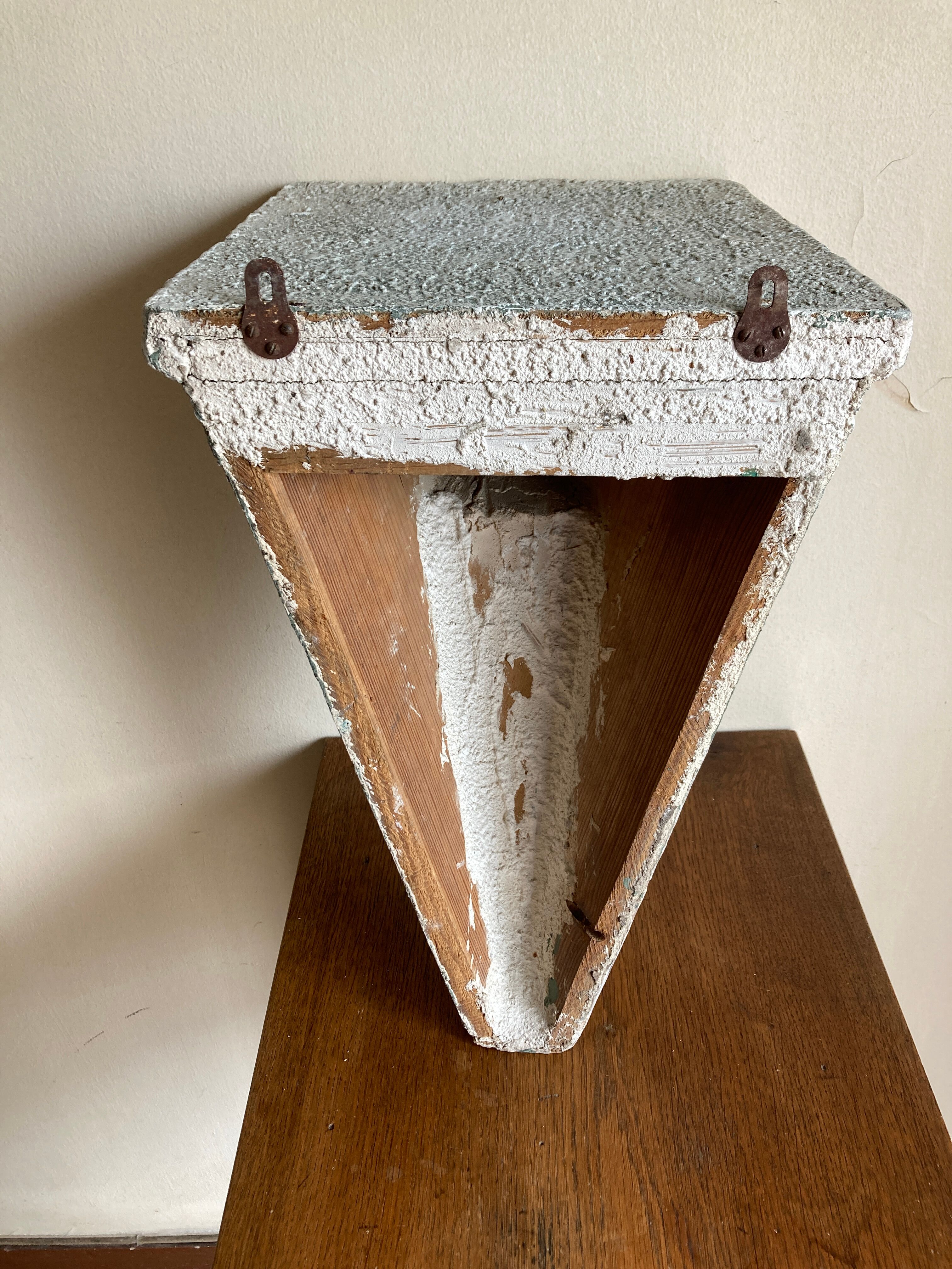 Console murale brutaliste en bois peint 1970