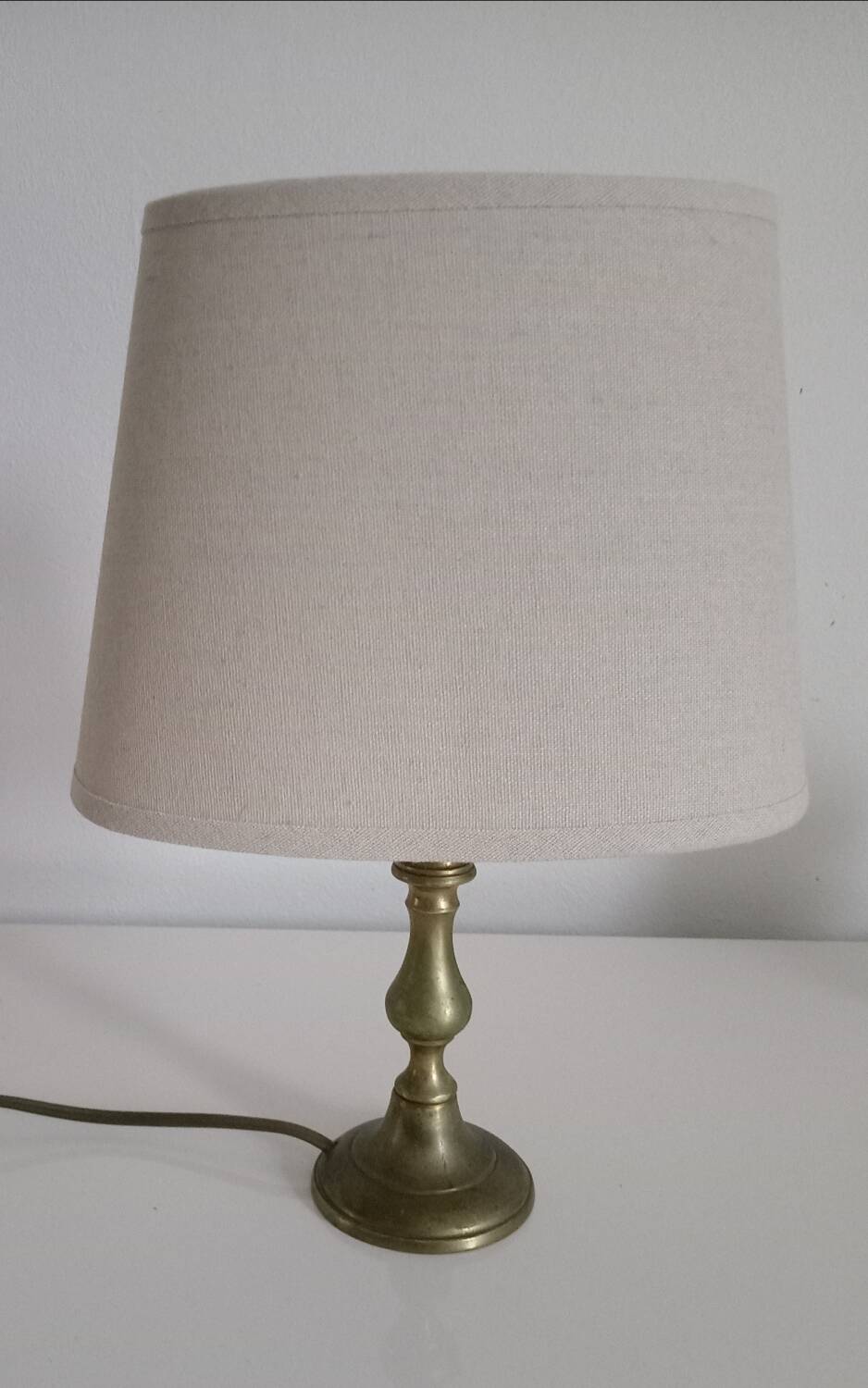 Table lamp