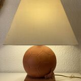 Lampe ballon de football et coq en terre cuite des années 80