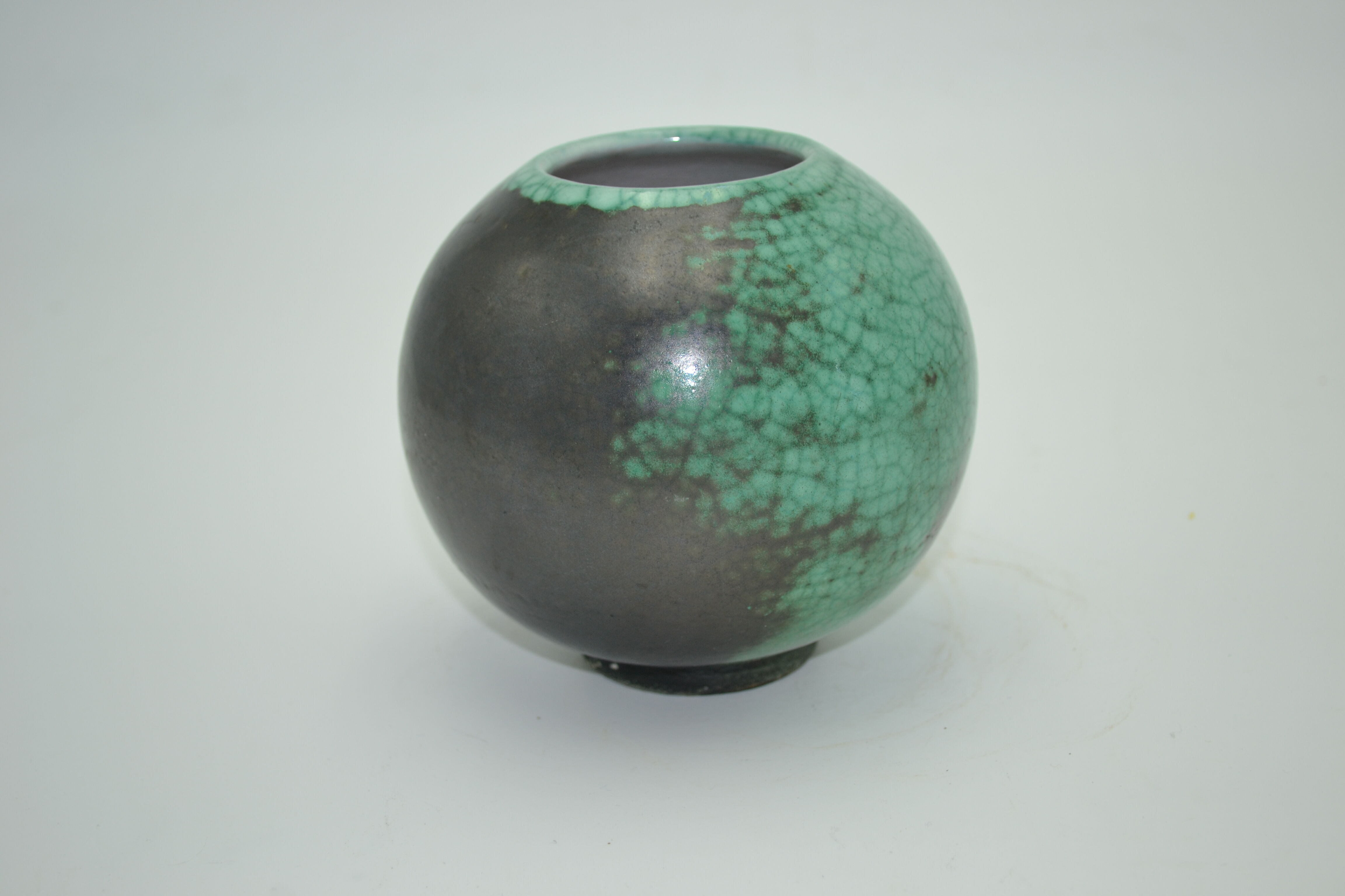 Vase ball Art Deco ceramic workshops Primavera