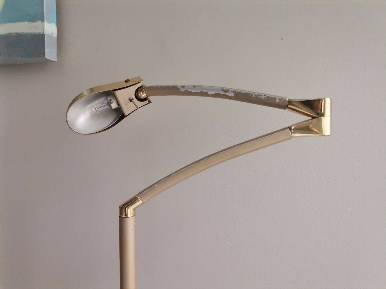 Adjustable swing arm modernist floor lamp